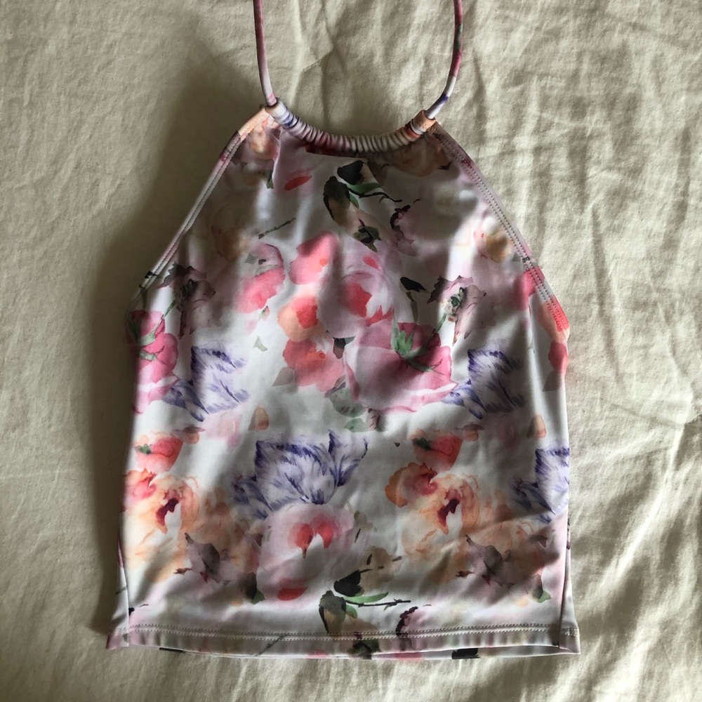Kortni Jeane top